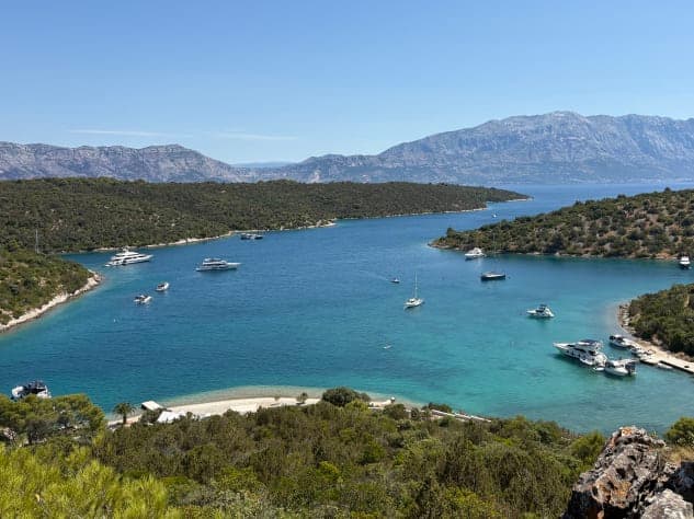 Einmal quer über die Adria und rein in die dalmatische Inselwelt